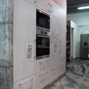 Ballerina Y-Küche geräumige Designküche Wandschrank mit Hausgeräten