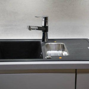 Burger L-Küche hochglanz Lack mit Franke Küchenspüle Quarz