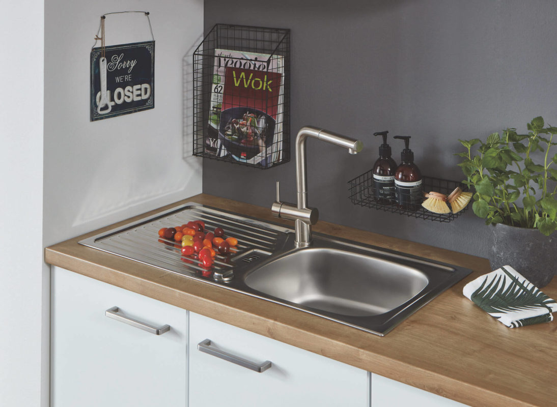 Nobilia Elements Küchenzeile weiß mit Holz arbeitsplatte Edelstahl Küchenspüle