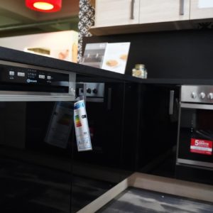 Nobilia L-Küche modern Elektrogeräte Bauknecht Backofen