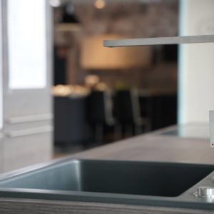 Nobilia Moderne Inselküche Edelstahl Armatur Franke