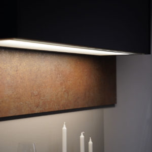 Nobilia Moderne Küche in schwarz mit Rost Küchenrückwand