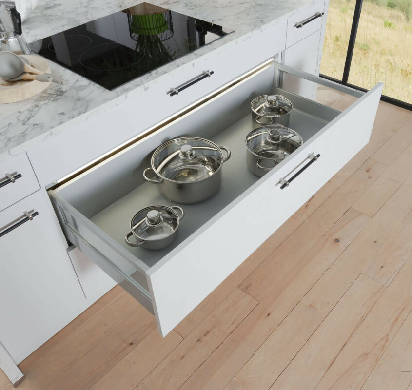 Burger moderne küche mit kunststoff Fronten weiß