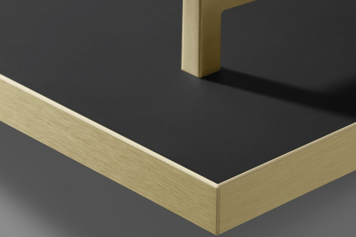 Nolte Küchen Designküche Flair Schichtstoff Fronten Edelstahl Kanten Gold