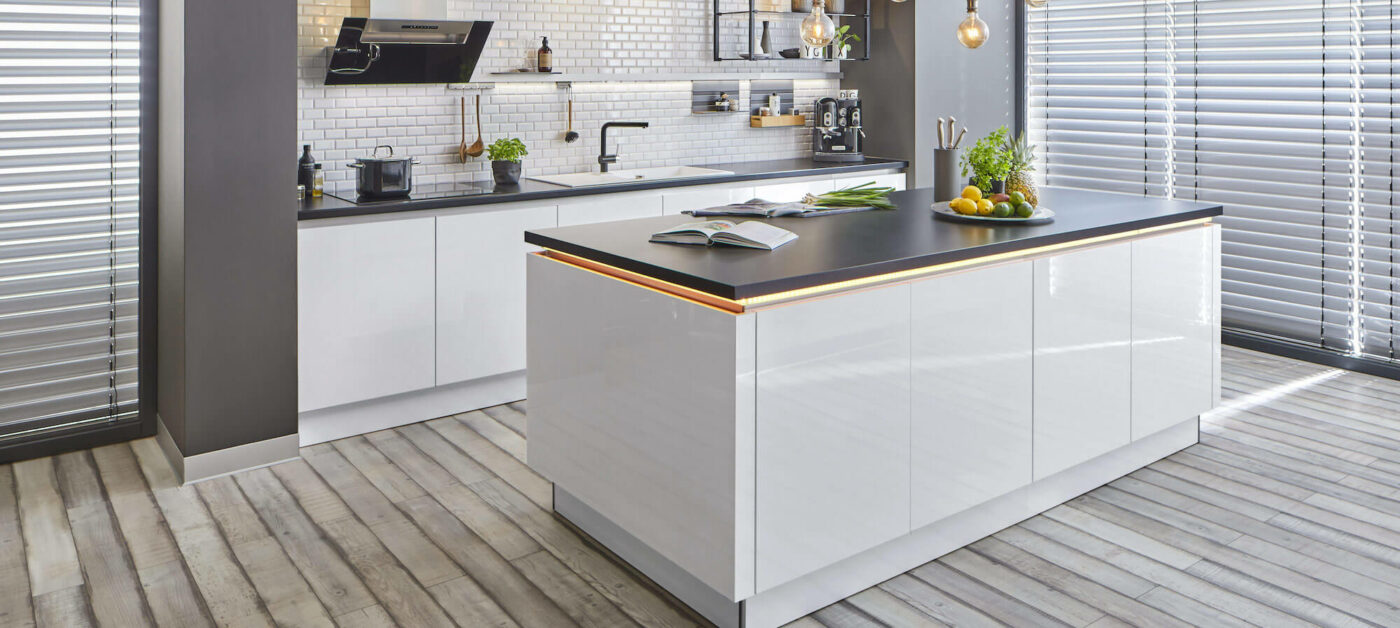 Störmer Küchen Designküche weiß hochglanz lack